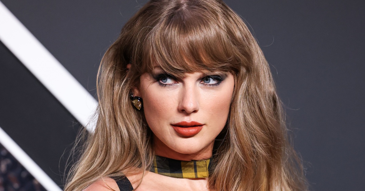 Billboard tartışmalı Kanye West klibindeki çıplak görüntülerini kullandığı Taylor Swift’ten özür diledi