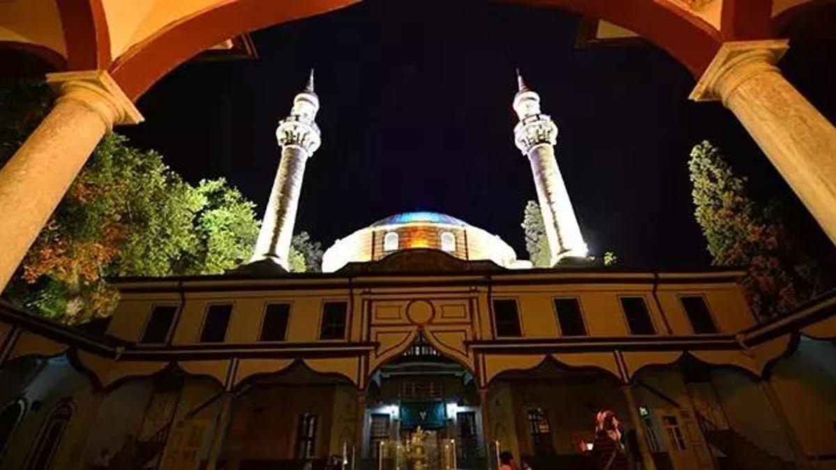 Berat Kandili Orucu: Ne Zaman Tutulur ve Nasıl Niyet Edilir? Tek Gün Tutulur Mu? Berat Kandili orucu: İmsakla mı başlar, sevabı, faziletleri!