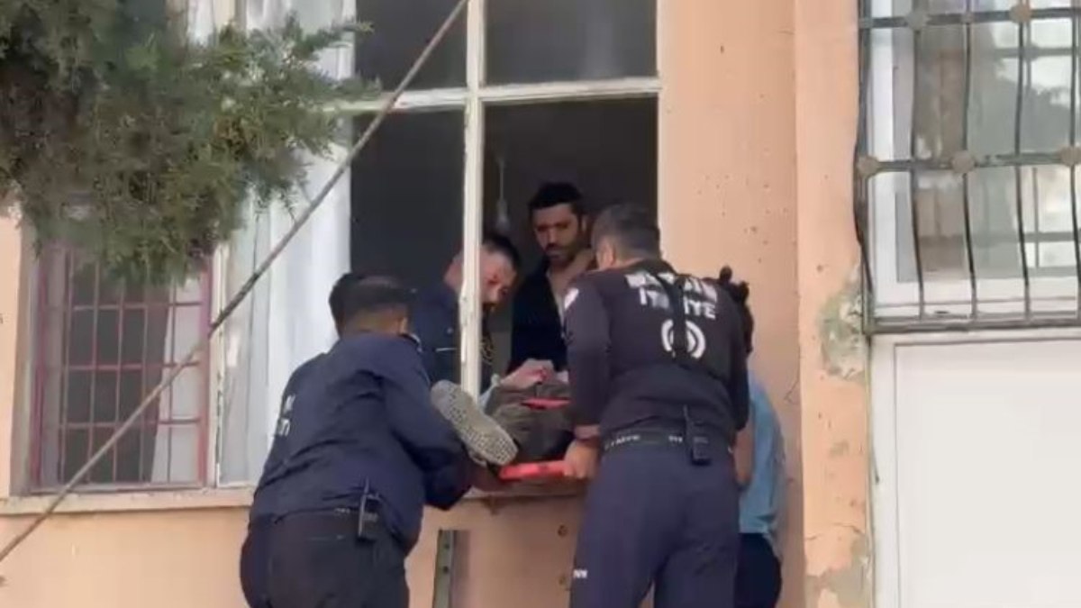 Mersin’de damdan sarkarak evine girmeye çalıştı: Sonu kötü bitti