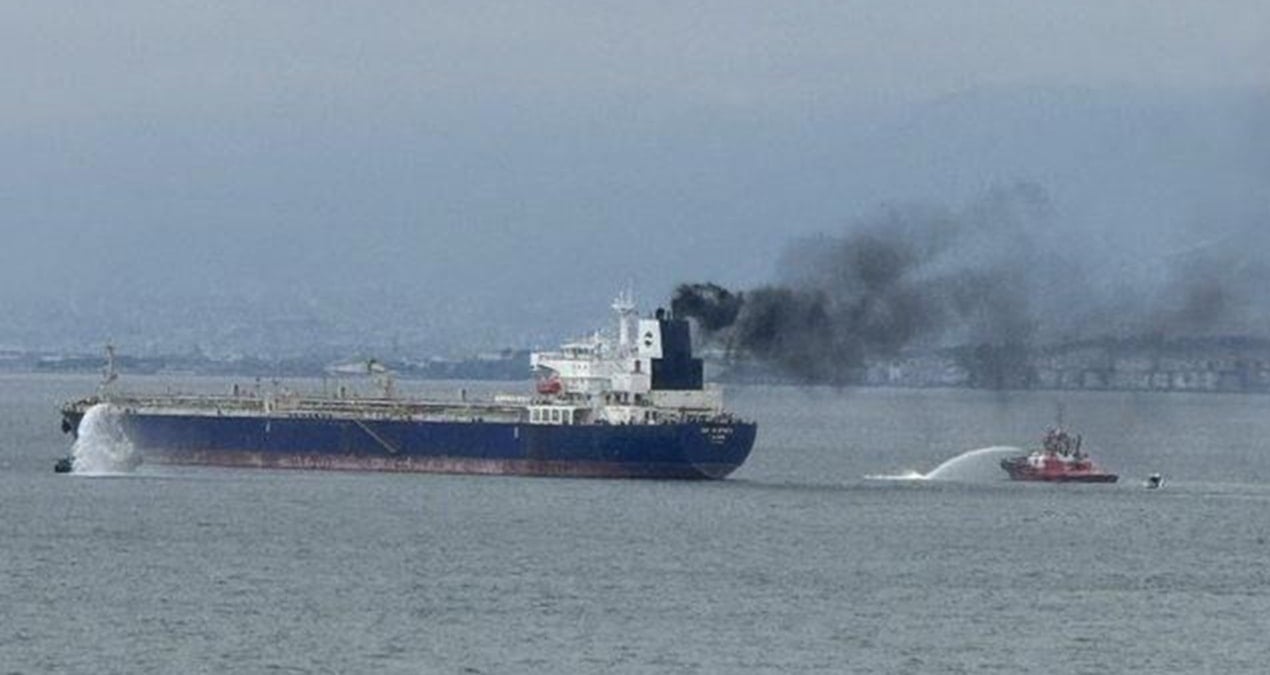 Kocaeli açıklarında faciaya ramak kala: Tonlarca yakıt yüklü tankerde yangın çıktı