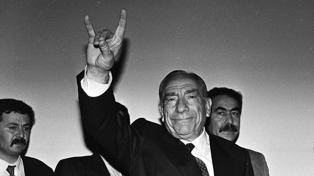 Türkiye’de ülkücü hareketin lideri: Alparslan Türkeş’in vefatının 28. yılı